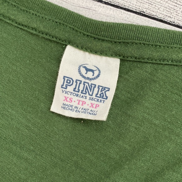 PINK Victoria’s Secret “Love Pink” t-shirt! - Picture 3 of 3